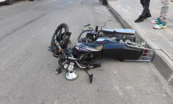 Diyarbakır'da kamyonetle motosiklet çarpıştı: 1 ölü, 1 ağır yaralı