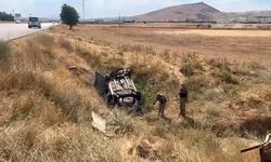 Elazığ'da otomobil şarampole devrildi: Bir yaralı