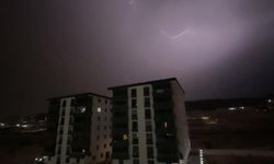 Gaziantep'te şimşek fırtınasının ardından şiddetli yağış