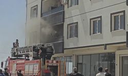 Mardin'de 5 katlı apartmanda yangın: 1’i bebek 3 kişi dumandan etkilendi