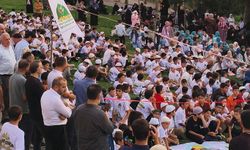 Muş'ta "Hayat Namazla Güzeldir" coşkusu: Yüzlerce çocuk ve veli bir araya geldi