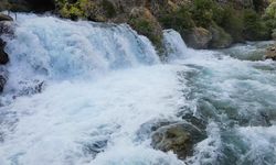 Van'ın "dokuzuncu gezegeni" doğa güzelliğiyle mest ediyor