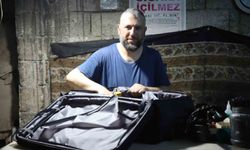 Babasından devraldığı çanta tamirciliğini 30 yıldır sürdürüyor
