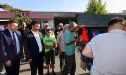 Kahta'da trafik güvenliği için çiftçilere reflektör dağıtıldı