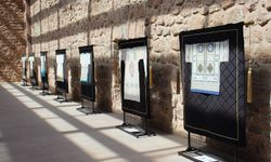 Ağrı'da 'Dualı Sultan ve Peygamber Gömlekleri' ziyarete açıldı