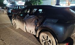 Batman'da beton mikseri ile otomobil çarpıştı