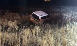 Batman'da gece saatlerinde kaza: Araç tarlaya savruldu