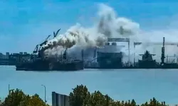 Çin'de kargo gemisinde yangın: 20 kişi öldü