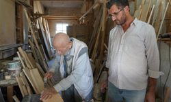 90 yaşındaki marangoz, ahşap işlemeleriyle tarihe meydan okuyor