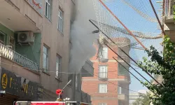 Diyarbakır'da bina yangını: 3 kişi hastaneye kaldırıldı