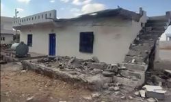 Şanlıurfa'daki deprem sonrası Hilvan'da bir evde hasar oluştu