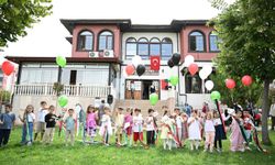 Uçurtmalar Gazze'deki çocuklar için gökyüzüne yükseldi