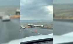 Diyarbakır yolunda tır kazası: Bir kişi yaralandı