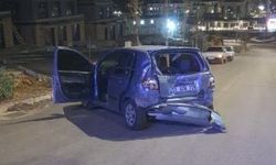 Adıyaman'da iki otomobil ile motosiklet çarpıştı: 2 yaralı