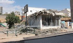 Cizre'de inşaatta göçük: Beton yığınlarının altından 5 işçi sağ çıkarıldı
