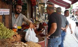 Kışa girerken halk aktarlara akın ediyor