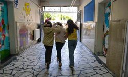 Öğrenci ve öğretmenlere afet farkındalığı eğitimi verildi