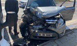 Siirt'te iki araç çarpıştı 3 kişi hafif yaralandı