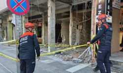 Ağır hasarlı binadan gelen sesler korkuttu! AFAD ve polis bölgeye gitti