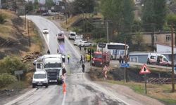 Şırnak'ta yolcu otobüsü ile tır çarpıştı: 1 ölü 14 yaralı