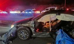 Bingöl-Diyarbakır yolunda otomobil bariyere çarptı: 2 ölü