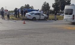 Diyarbakır'da otomobil ile tır çarpıştı: 3'ü çocuk 4 yaralı