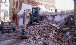 Bağlar’da 41 metruk yapı yıkıldı, 22’si daha yıkılacak