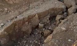 Elazığ'da sağanak sonrası yolun bir bölümü çöktü