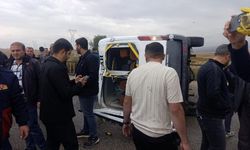 Hakkari'de okul servisi devrildi: 10 öğrenci yaralandı