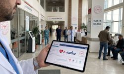Tıbbi müdahalelerde elektronik rıza dönemi başladı