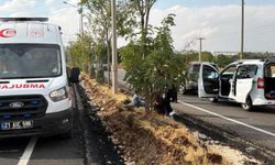 Diyarbakır'da iki araç çarpıştı: 3 yaralı
