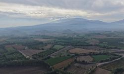 İrem Bağları'nın sarı, kızıl ve yeşil tonları dronla görüntülendi