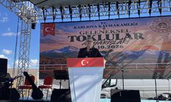 Karlıova'da at yarışları nefes kesti, Vali de ata bindi