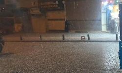 Kilis'te bir anda bastırdı! Yollar beyaza büründü