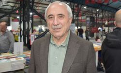 Şair Nurullah Genç: Geçmişi bilmeyen bugünü anlayamaz
