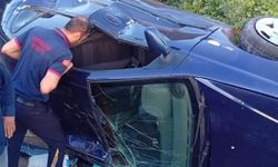 Siirt'te ters dönen otomobilde 4 kişi yaralandı