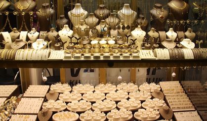 Altın sert düştü: Haftalık kayıp yüzde 10’u aştı