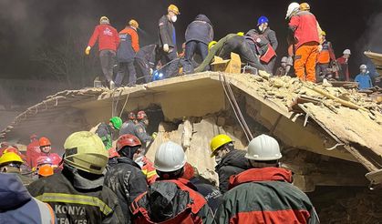 Konya'da çöken binada 2 kişi öldü, 3 kişi kurtarıldı