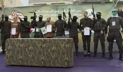 HAMAS: Şertên me agirbesta mayînde, vekişîn, jinûveavakirin û rakirina dorpêçê ye