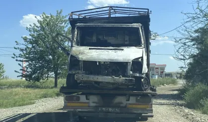 Diyarbakır’da yanmış araçta ceset bulundu, ortak gözaltında