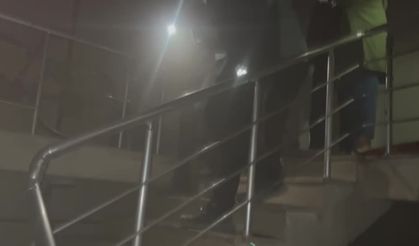 Binada çıkan yangında etkilenen 15 kişi ekiplerce kurtarıldı