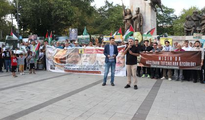 Rabia Katliamı'nın yıldönümünde zindanlardaki 70 bin mahkûm unutulmadı