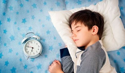 Düzenli uyku, erkek çocuklarda obezite riskini azaltıyor