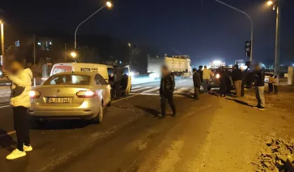 Diyarbakır... Zincirleme kazada 3 araç çarpıştı