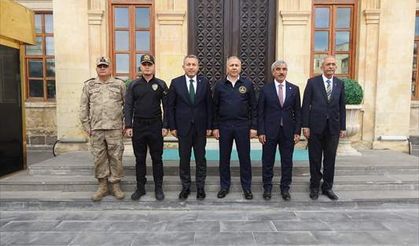 İçişleri Bakanı Yerlikaya Kilis'te