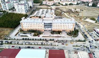 Ergani Devlet Hastanesi'nde göz anjiyo cihazı hizmete girdi