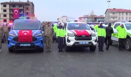 Jandarma ve polise tahsis edilen 78 araç hizmete alındı