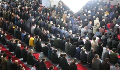 Regaib Kandili yarın idrak edilecek