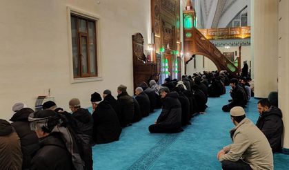 Bingöl’de yeni yıla Filistin için dualarla girildi