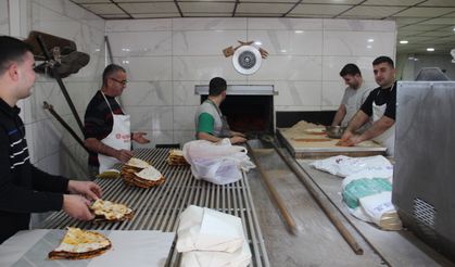 Hem ibadet hem hizmet: Fırıncıların Ramazan mesaisi
